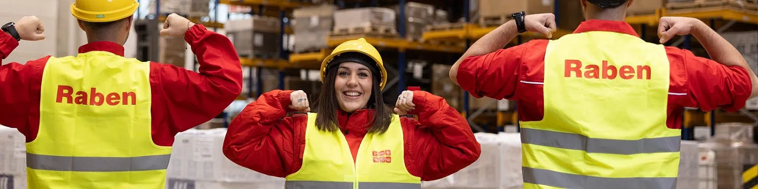 csm_Banner_warehouse_workers_foreign_1_98459dc3e2.jpg