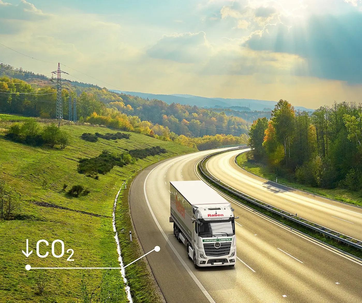 Ein Elektro-LKW von Raben unterwegs