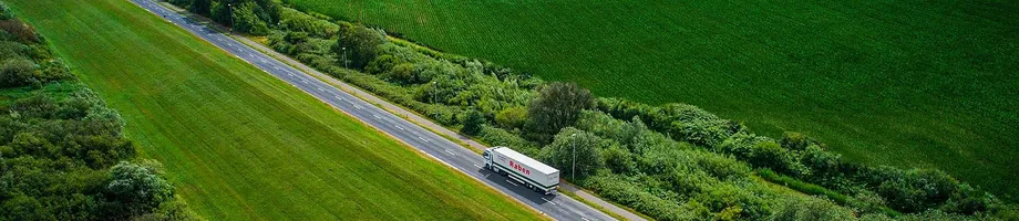 csm_Raben_road_transport_long_truck_old_branding-min_aa06c41659.jpg