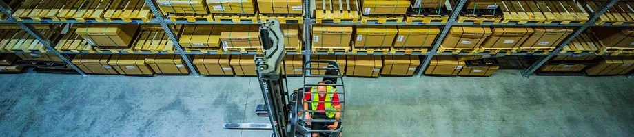 csm_Raben_warehouse_forklift_inside_1-min_4d3927fe98.jpg