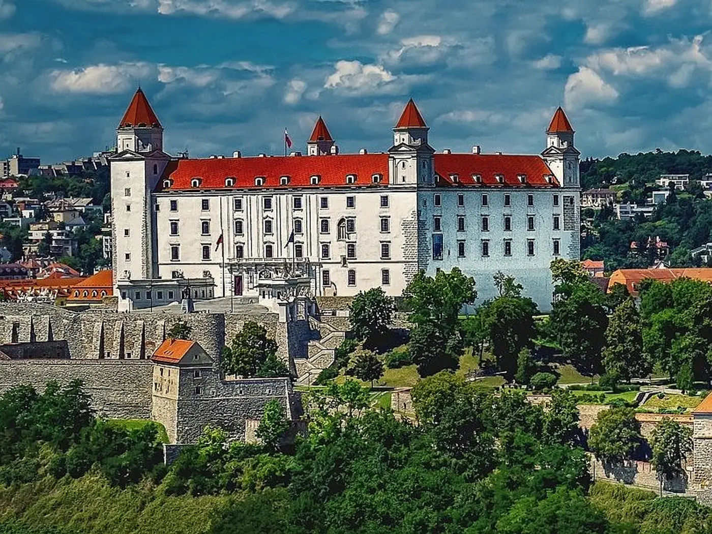 csm_bratislava-1905408_1280_d6467584e5.jpg