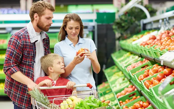 Famiglia al supermercato