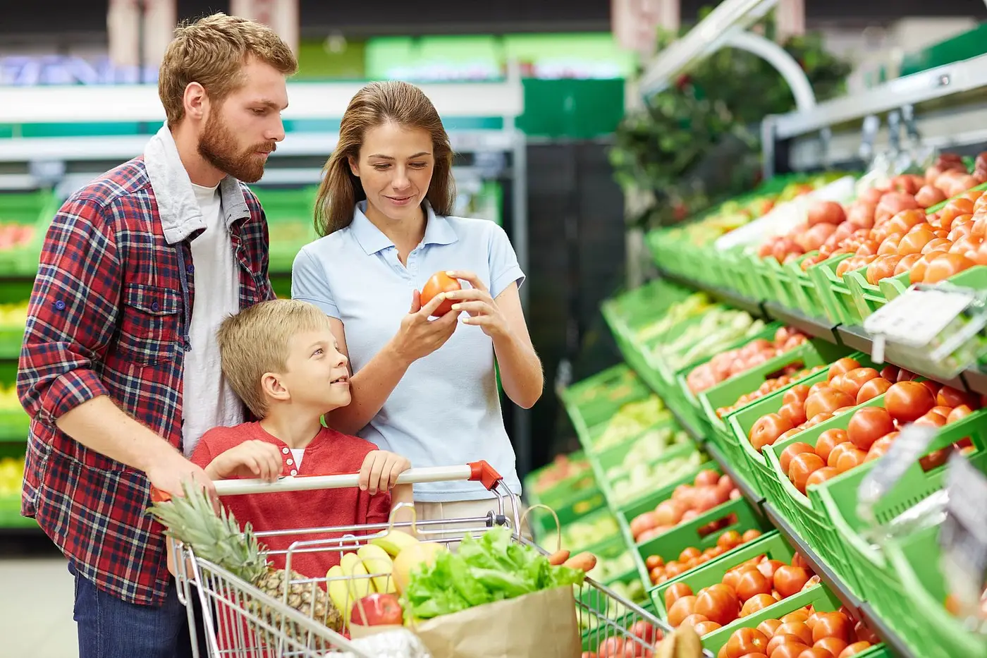 Family at the supermarket