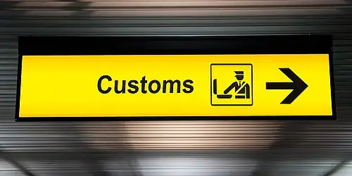 Customs sign 