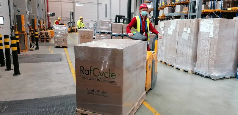 Packaging logistics 