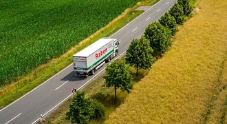 csm_Raben_road_transport_long_truck_old_branding_2-min_1a326a54cd.jpg
