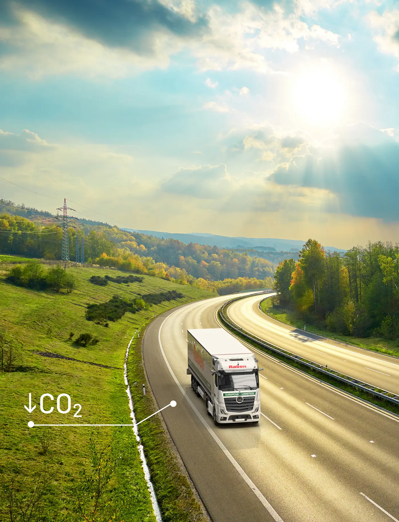 Ein Elektro-LKW von Raben unterwegs