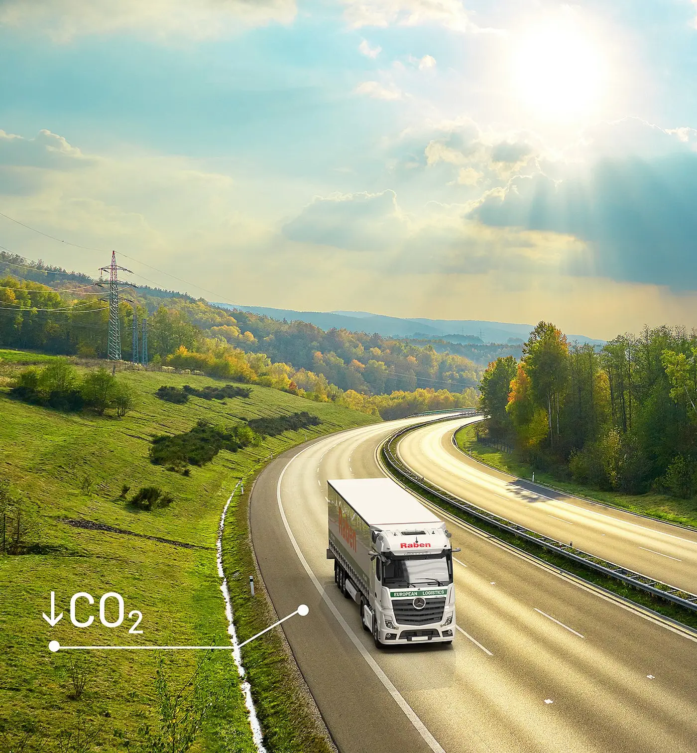 Ein Elektro-LKW von Raben unterwegs