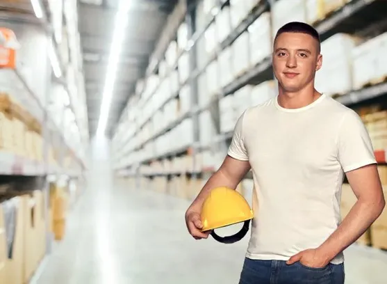 warehouse_worker.jpg