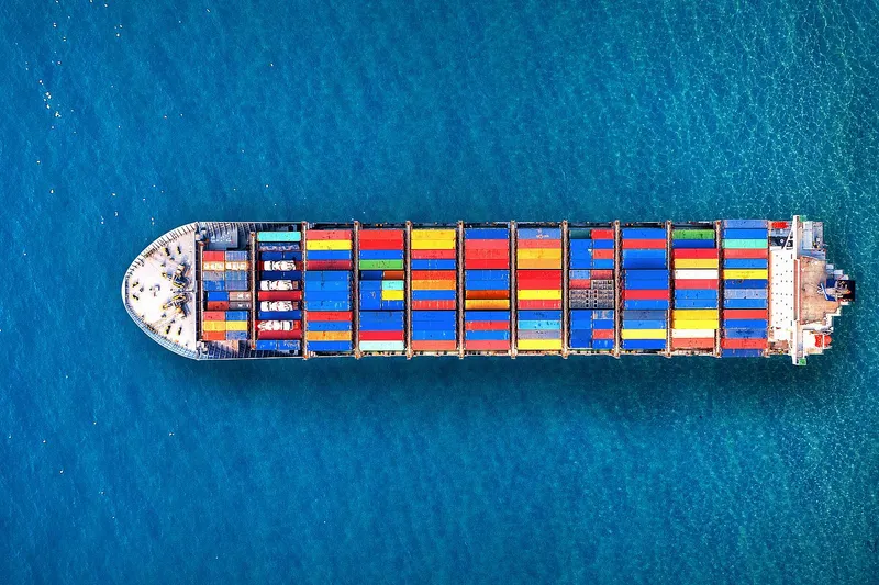Transport morski przesyłek z Chin